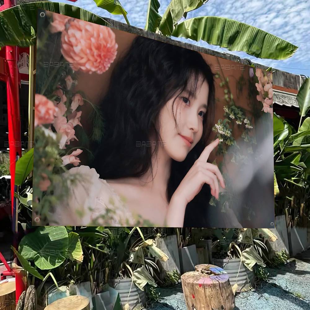 Penyanyi Korea IU Mempamerkan  - Commercial Printing Company ulasan dan harga